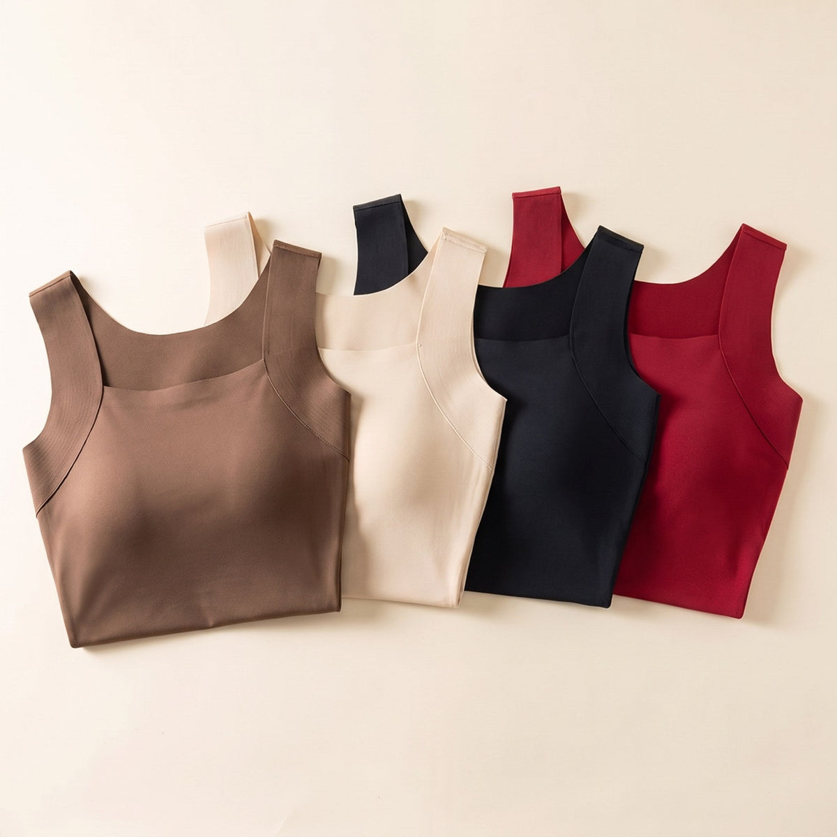 De comfort top opgevouwen in bruin, beige, zwart en wijnrood