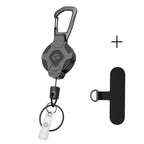 Koordrol met karabiner, ring en telefoonplaatje op een witte achtergrond